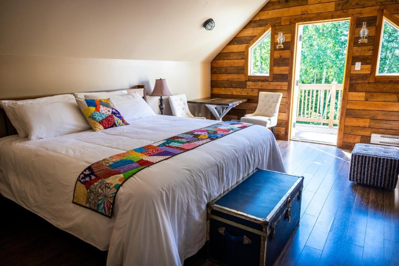 Upper Humber Settlement Bed and Breakfast Cormack Exteriör bild