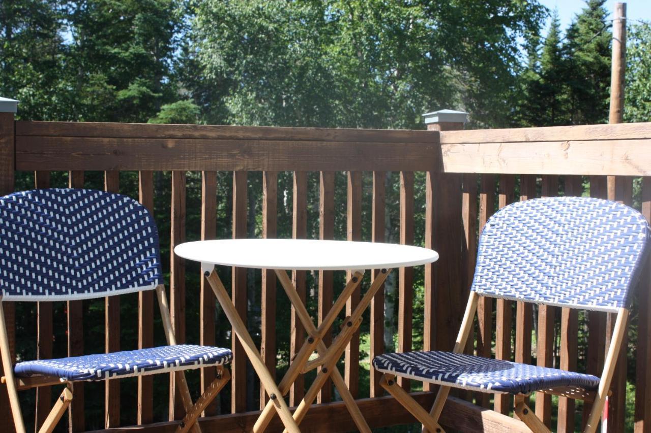Upper Humber Settlement Bed and Breakfast Cormack Exteriör bild