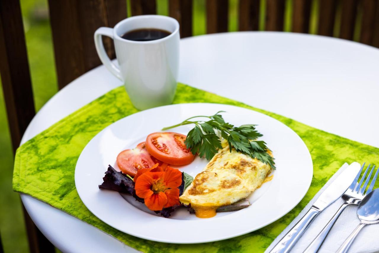 Upper Humber Settlement Bed and Breakfast Cormack Exteriör bild